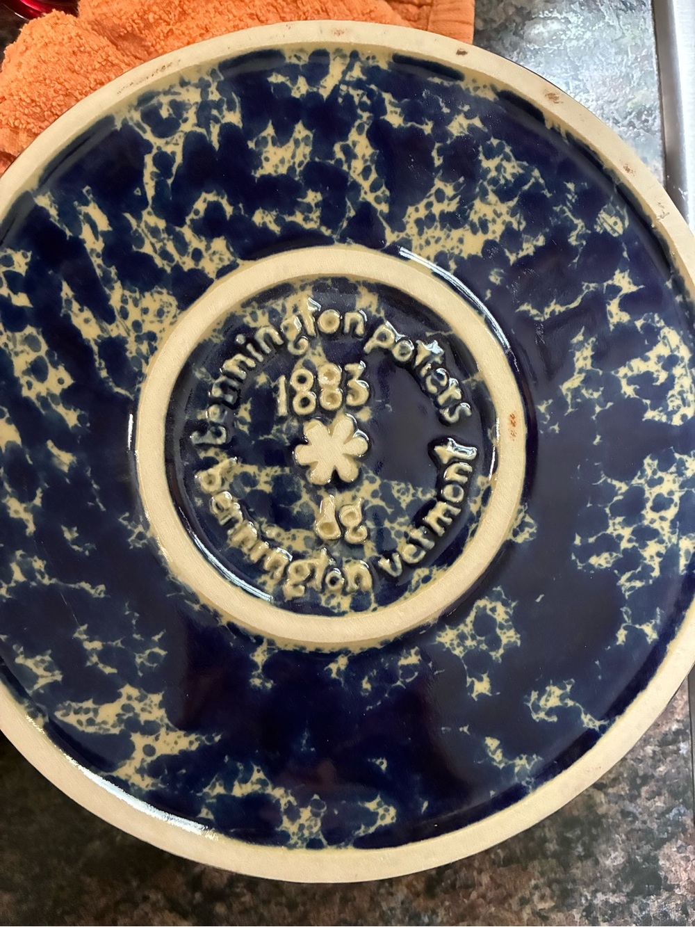 Bennington Potters Baking Dish W/Carrier - Picture 3 of 7